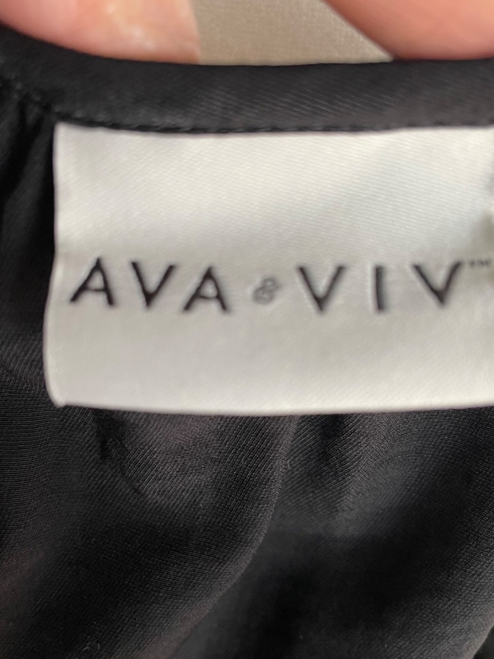 Ava & Viv Black Tunic Blouse with Keyhole and Tie Front, Size 2X - Picture 8 of 13